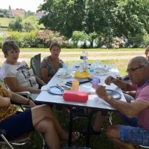 Chantal, Bernadette, Françoise et leur conjoint