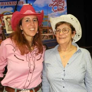 Lilly & Vovonne (2)